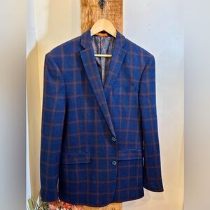 Elegant Navy and Brown 100% Wool Men's Blazer